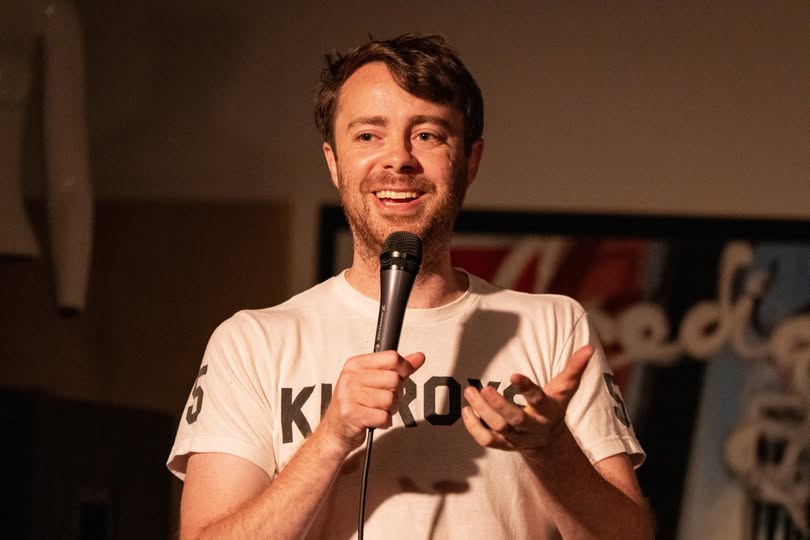 Geoffrey Asmus on stage